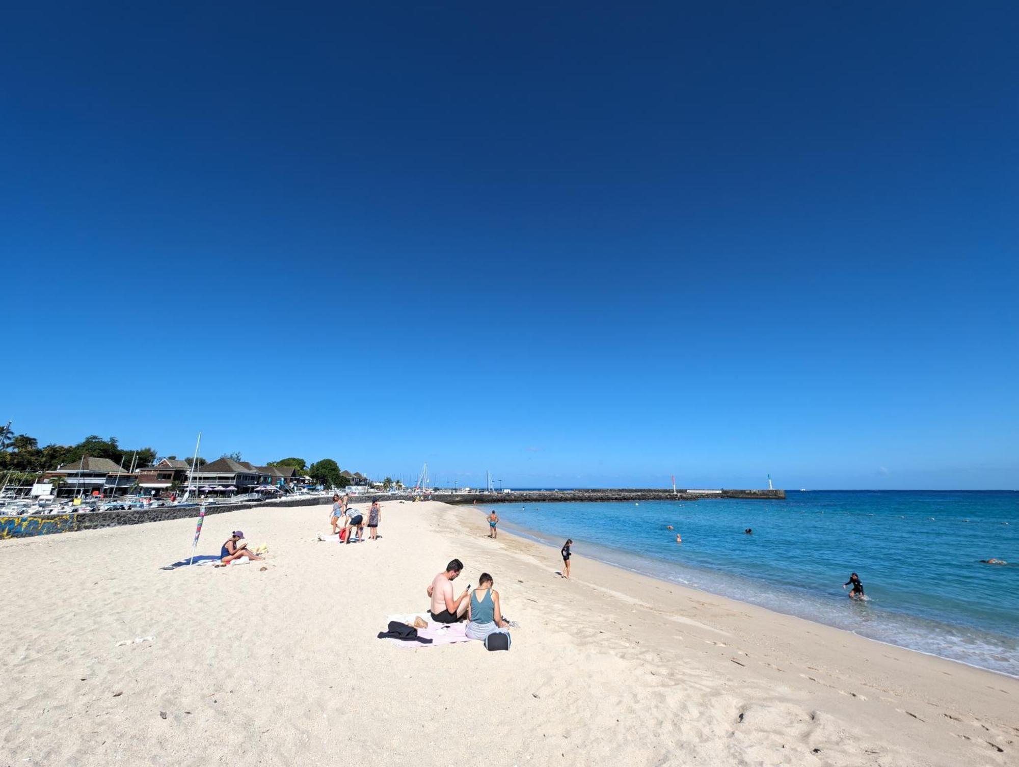 Apartamento Cap Saint Gilles - T3 Vue Sur Le Port Exterior foto