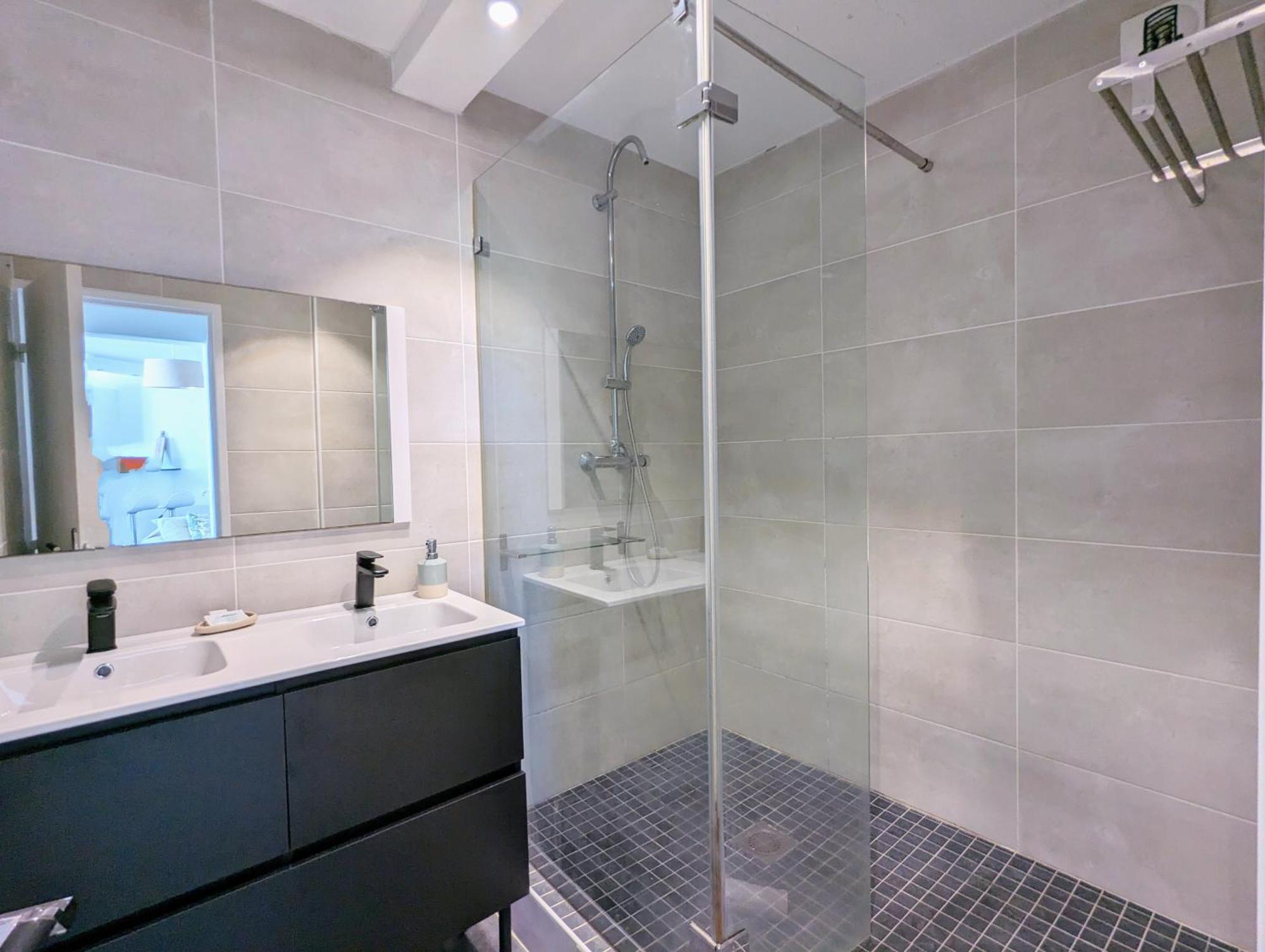 Apartamento Cap Saint Gilles - T3 Vue Sur Le Port Exterior foto