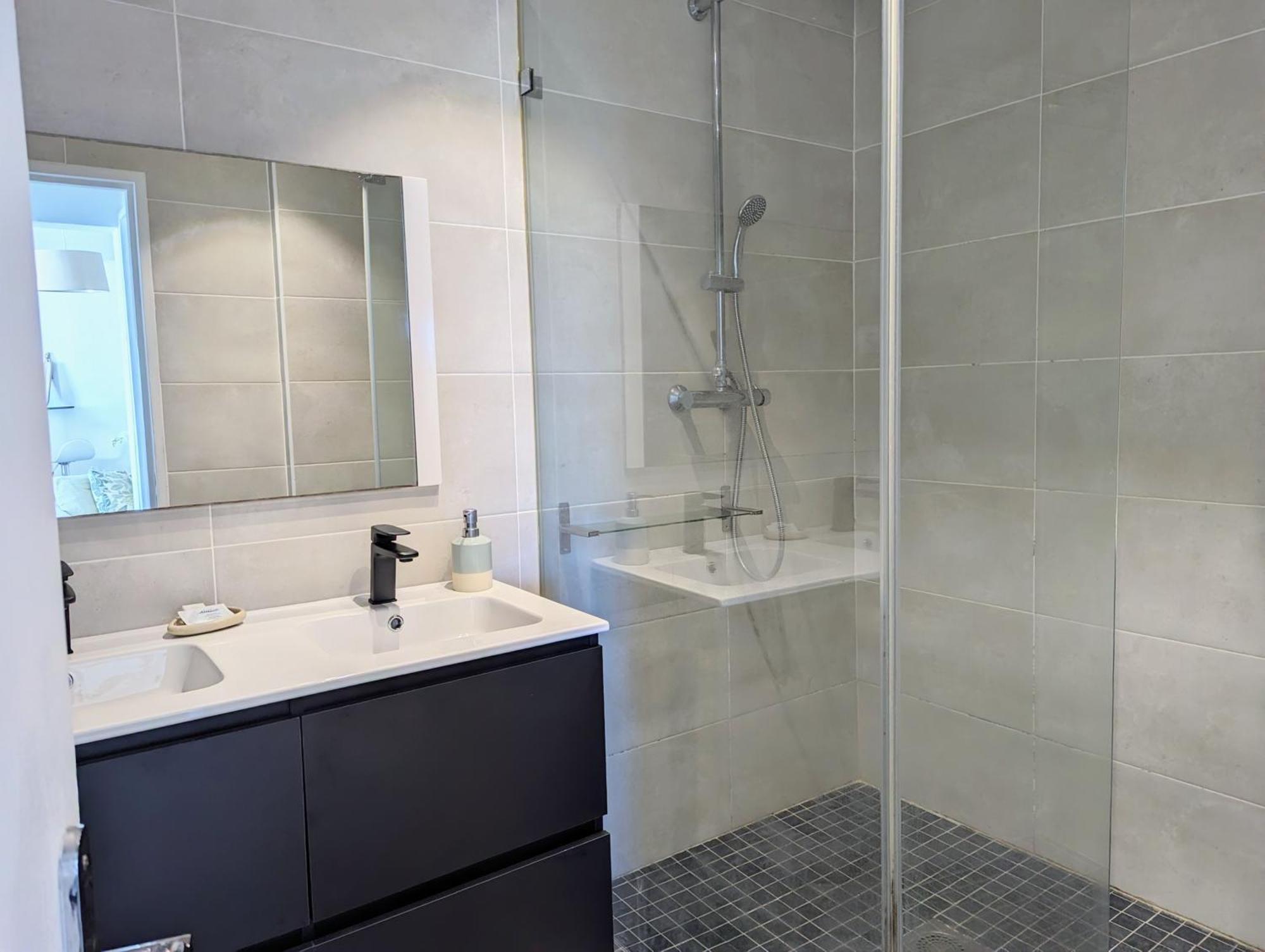 Apartamento Cap Saint Gilles - T3 Vue Sur Le Port Exterior foto